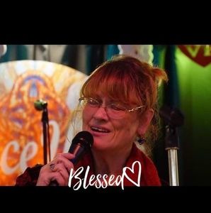 Meet your Posher, Tamela